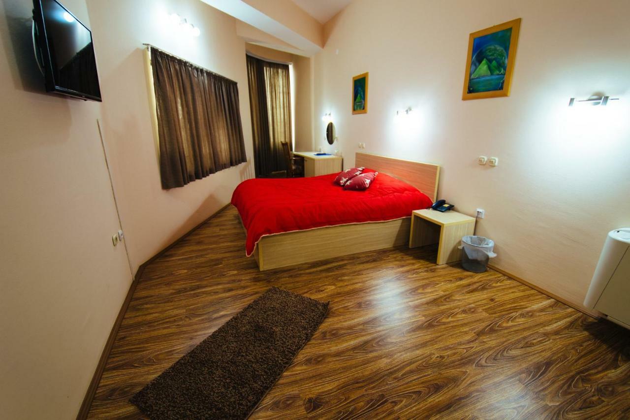 Hotel Kristal Palas Prilep Eksteriør billede